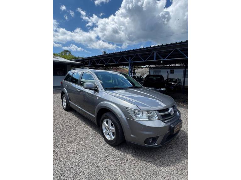 FIAT - FREEMONT - 2012/2012 - Cinza - R$ 56.900,00