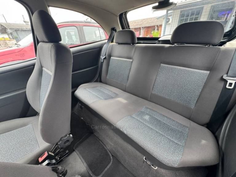 CHEVROLET - CELTA - 2012/2013 - Preta - R$ 28.900,00