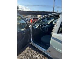 CHEVROLET - CORSA - 2010/2011 - Prata - R$ 32.900,00