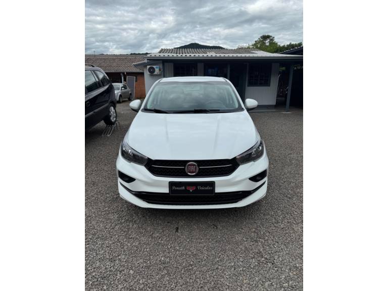 FIAT - CRONOS - 2018/2019 - Branca - R$ 64.900,00