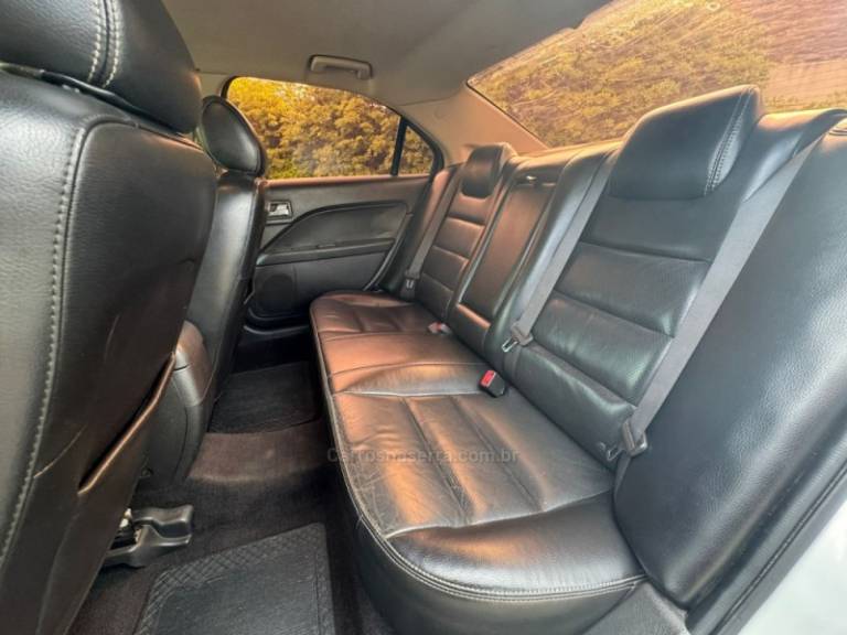 FORD - FUSION - 2006/2006 - Prata - R$ 28.900,00