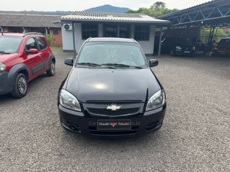 CHEVROLET - CELTA - 2012/2013 - Preta - R$ 28.900,00