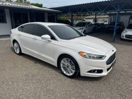 FORD - FUSION - 2015/2016 - Branca - R$ 88.900,00