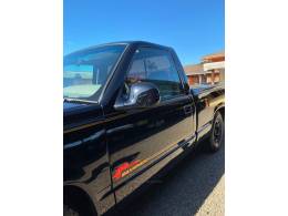 CHEVROLET - SILVERADO - 1998/1998 - Preta - R$ 65.900,00