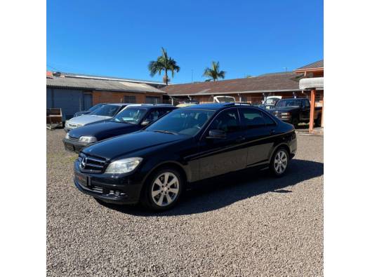 MERCEDES-BENZ - C 200 K - 2010/2010 - Preta - R$ 58.900,00