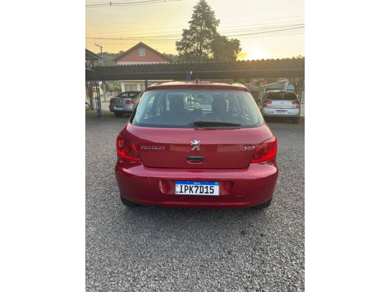 PEUGEOT - 307 - 2008/2009 - Vermelha - R$ 27.900,00