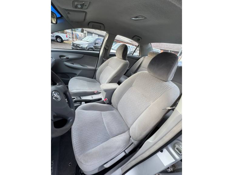 TOYOTA - COROLLA - 2009/2010 - Prata - R$ 57.900,00