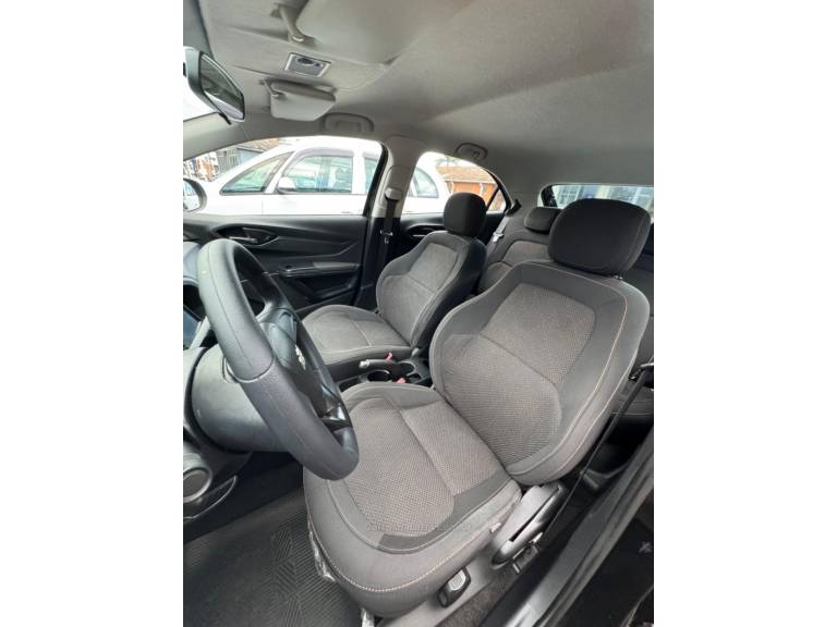 CHEVROLET - ONIX - 2013/2013 - Preta - R$ 44.900,00