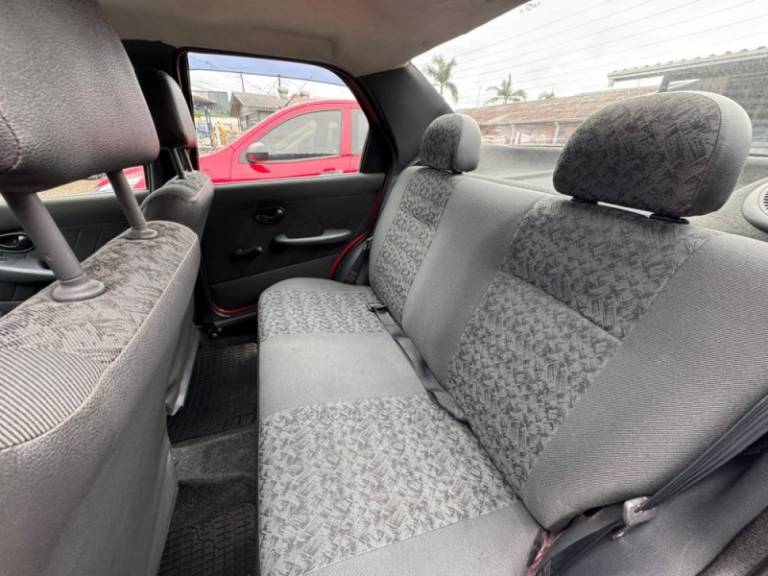 FIAT - SIENA - 2007/2008 - Vermelha - R$ 24.900,00