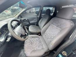 CHEVROLET - CORSA - 1999/1999 - Verde - R$ 10.900,00