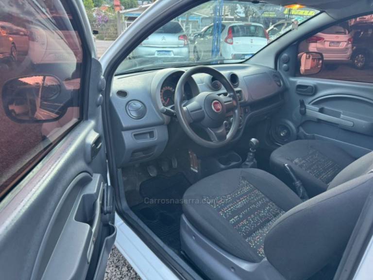 FIAT - FIORINO - 2014/2015 - Branca - R$ 53.900,00
