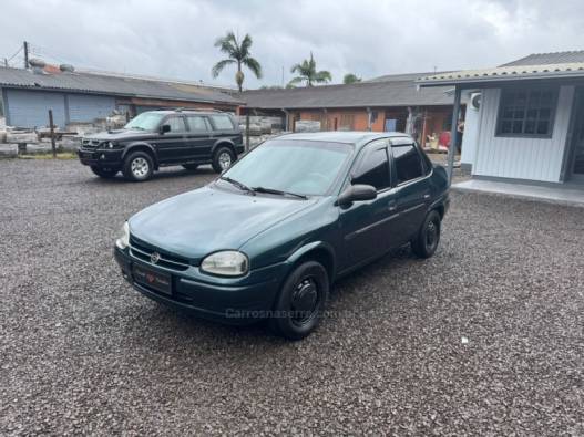 CHEVROLET - CORSA - 1999/1999 - Verde - R$ 10.900,00