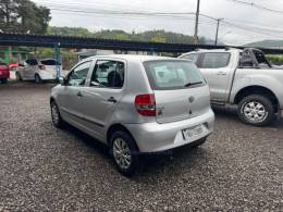VOLKSWAGEN - FOX - 2007/2007 - Prata - R$ 25.900,00