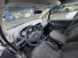 FIAT - IDEA - 2005/2006 - Branca - R$ 25.900,00