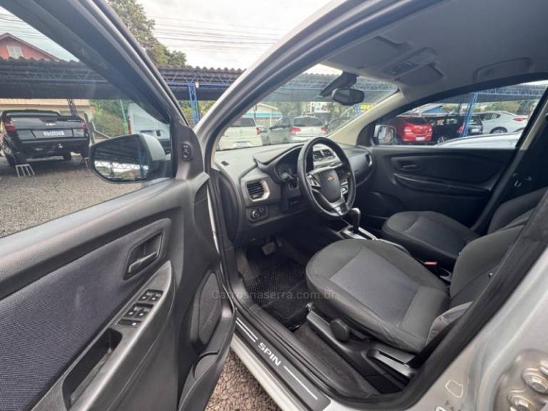 CHEVROLET - SPIN - 2018/2019 - Prata - R$ 65.900,00