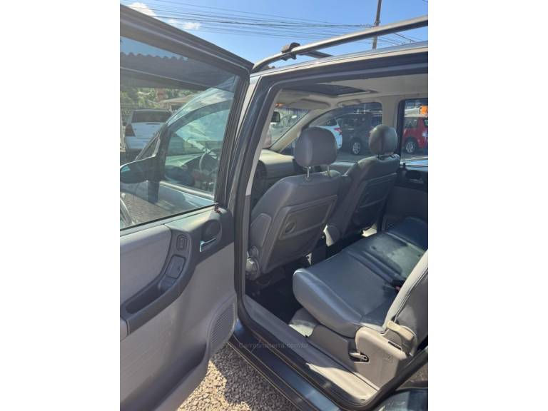 CHEVROLET - ZAFIRA - 2007/2007 - Prata - R$ 15.900,00
