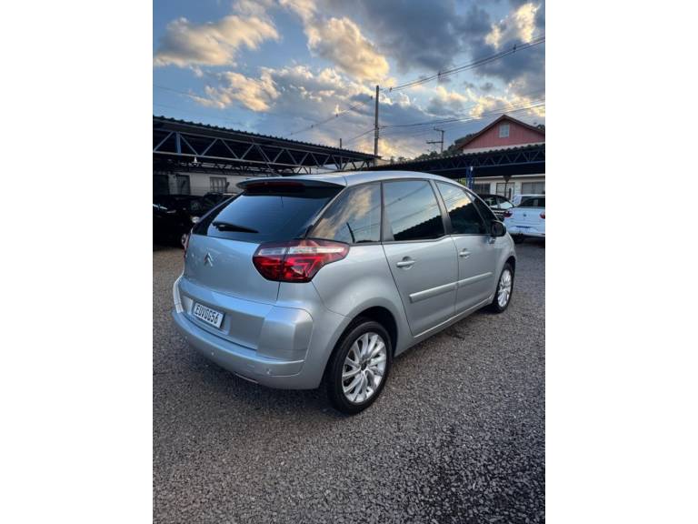 CITROËN - C4 PICASSO - 2011/2012 - Prata - R$ 34.900,00