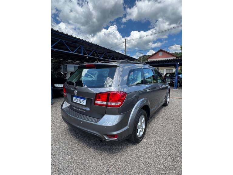 FIAT - FREEMONT - 2012/2012 - Cinza - R$ 56.900,00