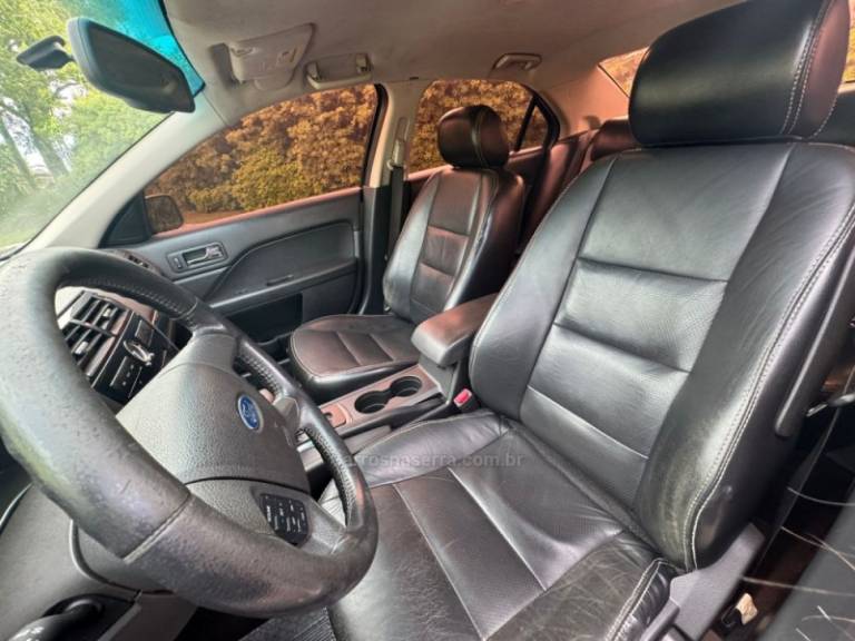 FORD - FUSION - 2006/2006 - Prata - R$ 28.900,00