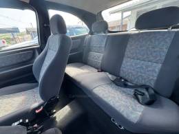 CHEVROLET - CELTA - 2002/2003 - Preta - R$ 13.900,00