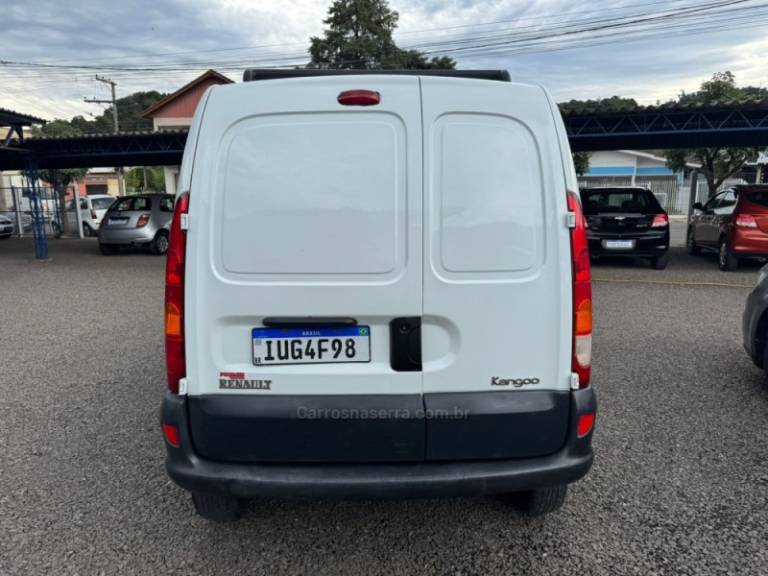 RENAULT - KANGOO - 2012/2013 - Branca - R$ 36.900,00