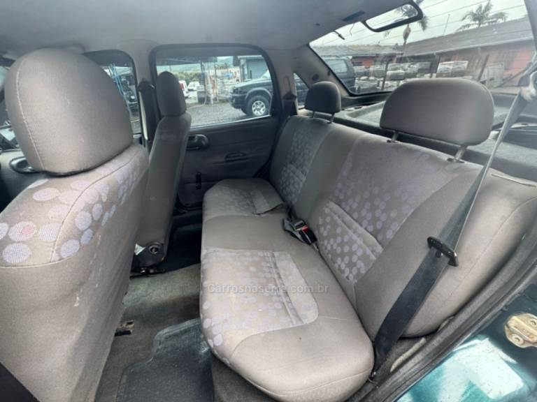 CHEVROLET - CORSA - 1999/1999 - Verde - R$ 10.900,00
