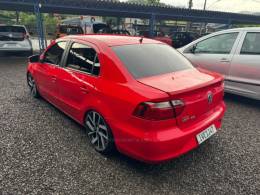 VOLKSWAGEN - VOYAGE - 2014/2015 - Vermelha - R$ 45.900,00