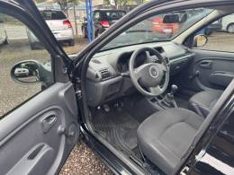 RENAULT - CLIO - 2015/2015 - Preta - R$ 28.900,00