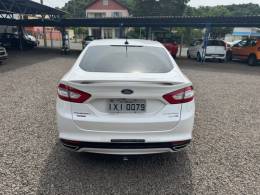 FORD - FUSION - 2015/2016 - Branca - R$ 88.900,00