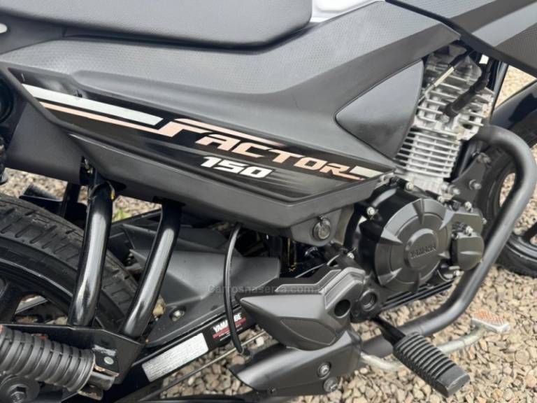 YAMAHA - FACTOR - 2019/2020 - Branca - R$ 13.900,00