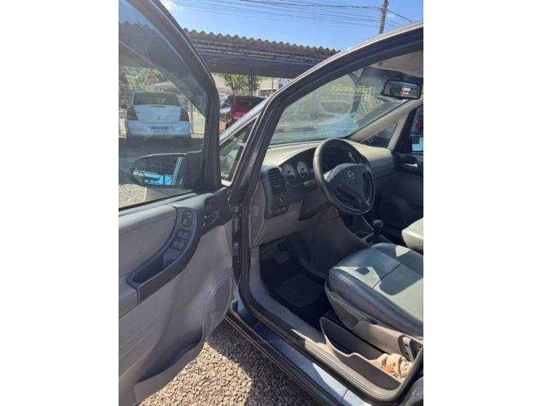 CHEVROLET - ZAFIRA - 2007/2007 - Prata - R$ 15.900,00