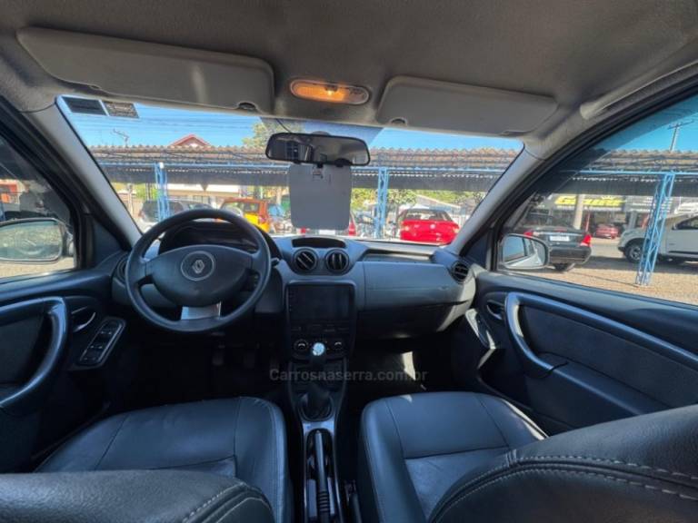 RENAULT - DUSTER - 2013/2014 - Branca - R$ 56.900,00