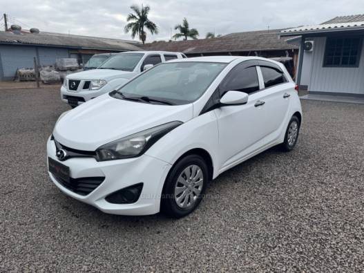 HYUNDAI - HB20 - 2013/2013 - Branca - R$ 42.900,00