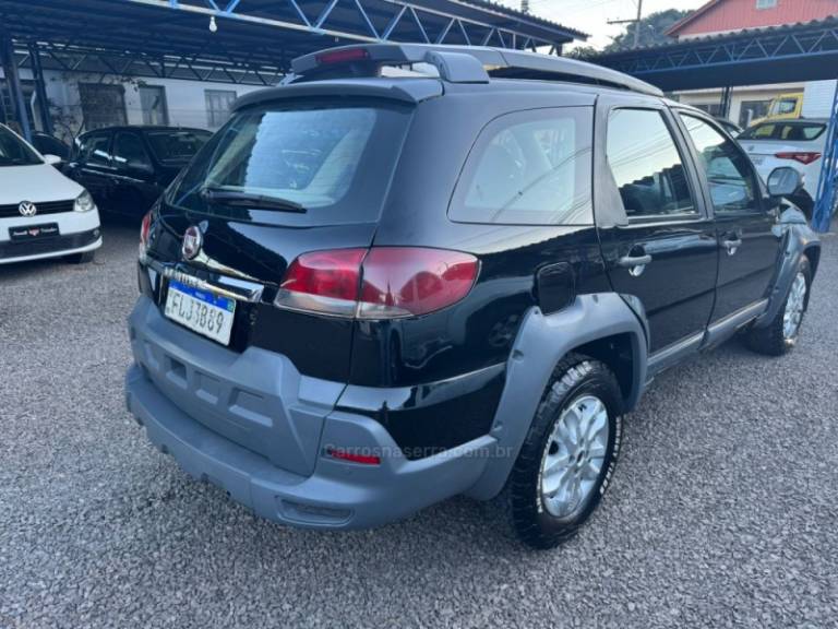 FIAT - PALIO - 2013/2014 - Preta - R$ 32.900,00
