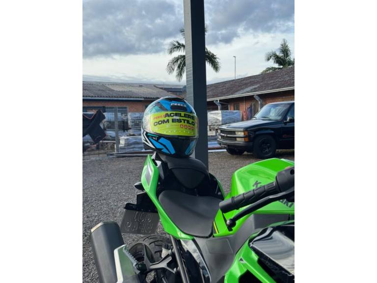 KAWASAKI - NINJA 400 - 2018/2019 - Verde - R$ 29.800,00