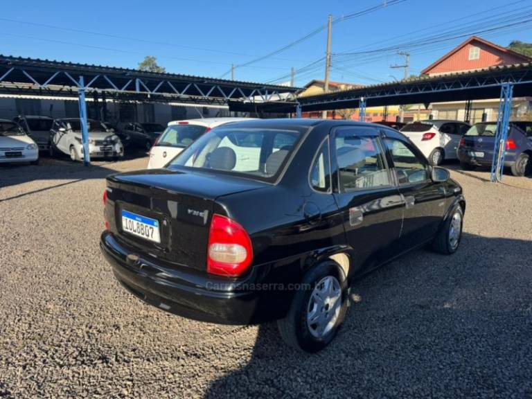 CHEVROLET - CLASSIC - 2008/2008 - Preta - R$ 21.900,00