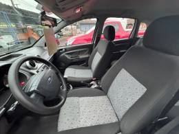FORD - FIESTA - 2011/2012 - Branca - R$ 33.900,00