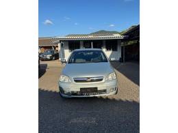 CHEVROLET - CORSA - 2010/2011 - Prata - R$ 32.900,00