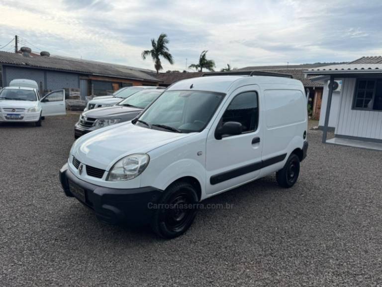 RENAULT - KANGOO - 2012/2013 - Branca - R$ 36.900,00