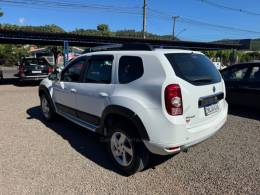 RENAULT - DUSTER - 2013/2014 - Branca - R$ 56.900,00