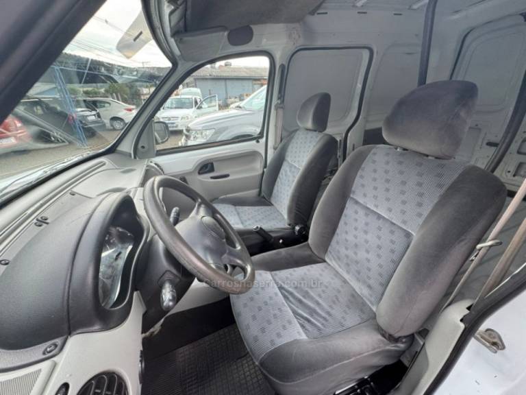 RENAULT - KANGOO - 2012/2013 - Branca - R$ 36.900,00
