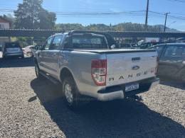 FORD - RANGER - 2014/2015 - Prata - R$ 88.900,00