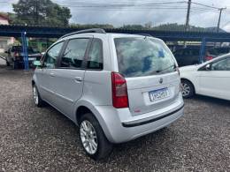FIAT - IDEA - 2005/2006 - Branca - R$ 25.900,00