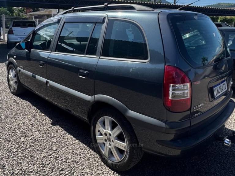 CHEVROLET - ZAFIRA - 2007/2007 - Prata - R$ 15.900,00